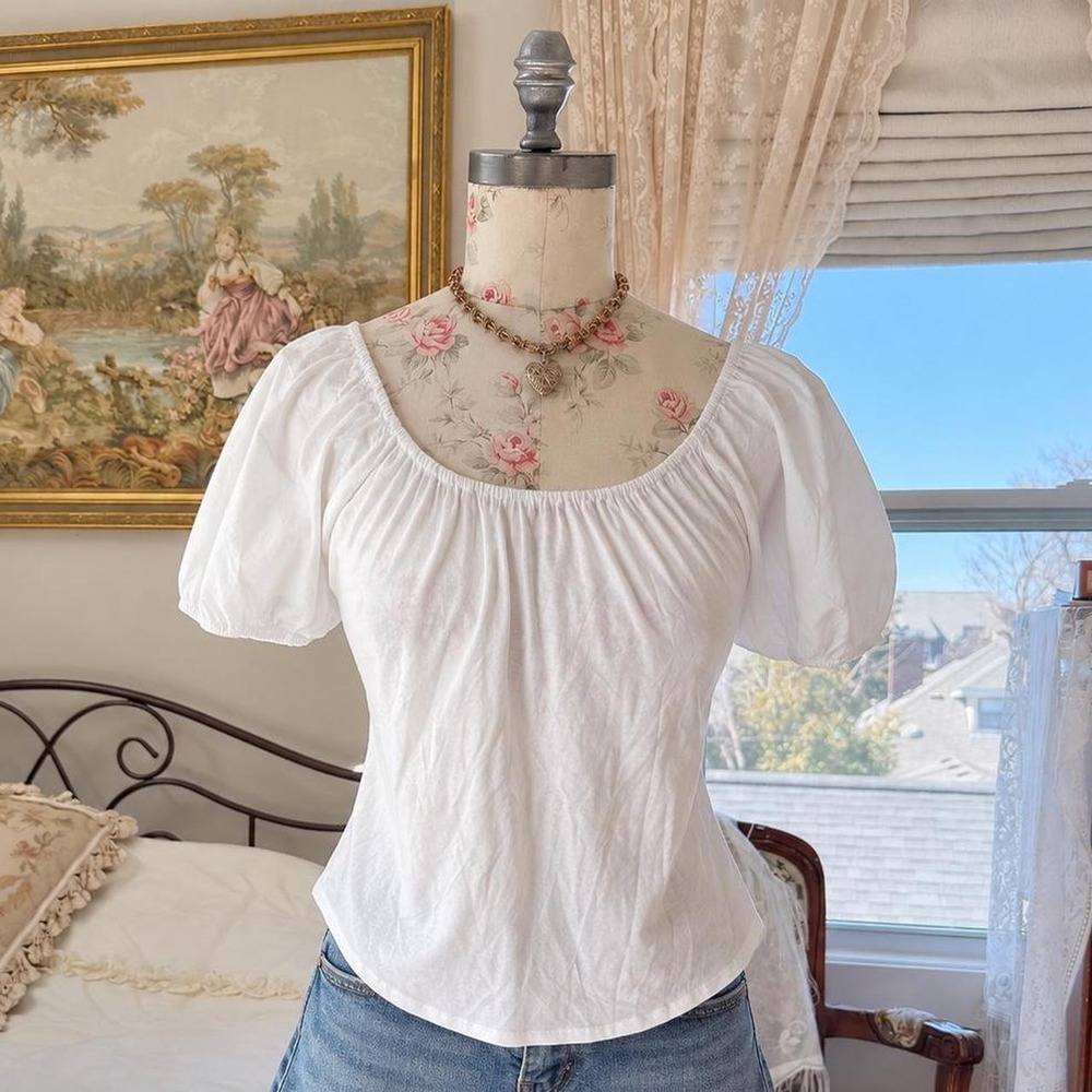 white puff sleeve cottagecore preppy top